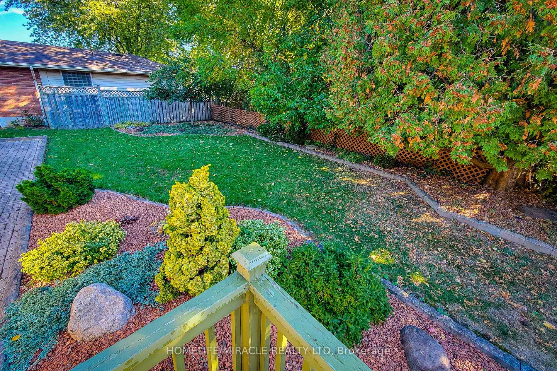 Photo 45 of 18 Manor Place, Hamilton, Stoney Creek — HOMEH