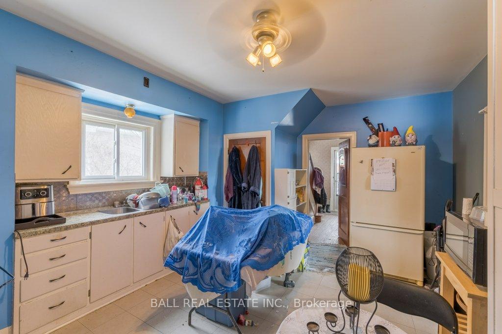 Photo 6 of 472 Parnell Street, Peterborough, Town Ward 3 — HOMEH