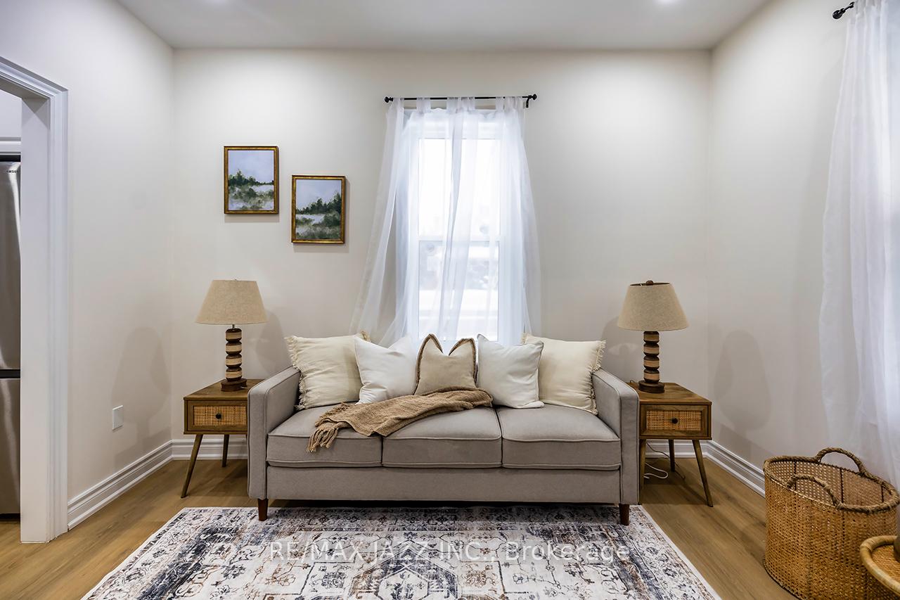 Photo 6 of 297 Westcott Street, Peterborough, Town Ward 3 — HOMEH