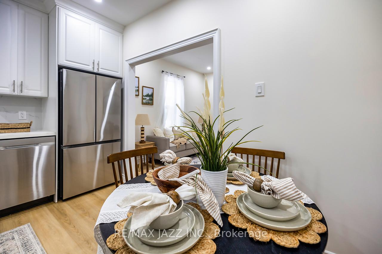 Photo 12 of 297 Westcott Street, Peterborough, Town Ward 3 — HOMEH