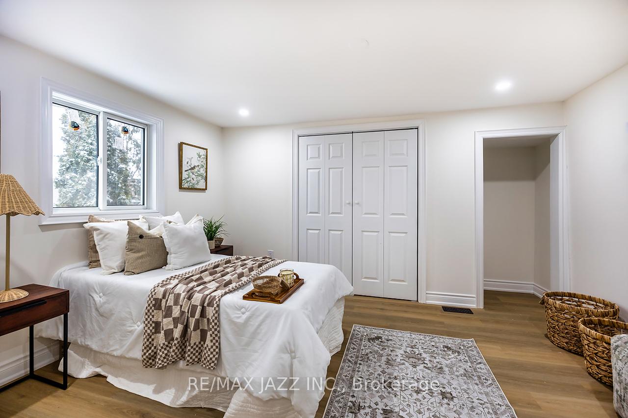 Photo 14 of 297 Westcott Street, Peterborough, Town Ward 3 — HOMEH