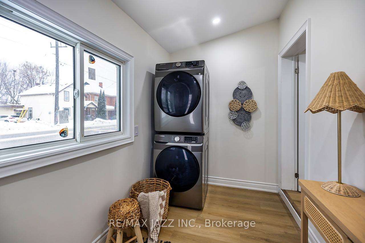 Photo 18 of 297 Westcott Street, Peterborough, Town Ward 3 — HOMEH