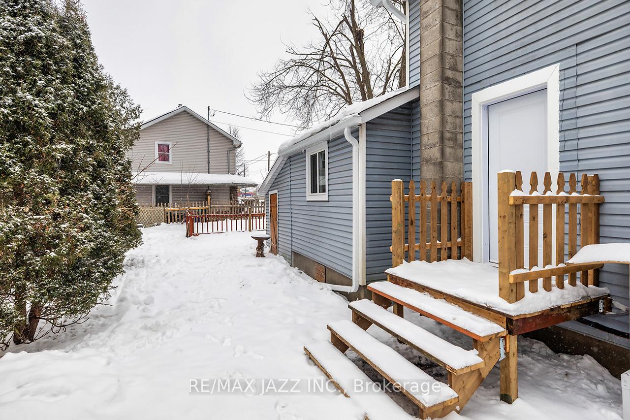 Photo 30 of 297 Westcott Street, Peterborough, Town Ward 3 — HOMEH
