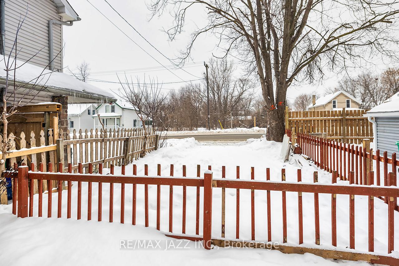 Photo 32 of 297 Westcott Street, Peterborough, Town Ward 3 — HOMEH