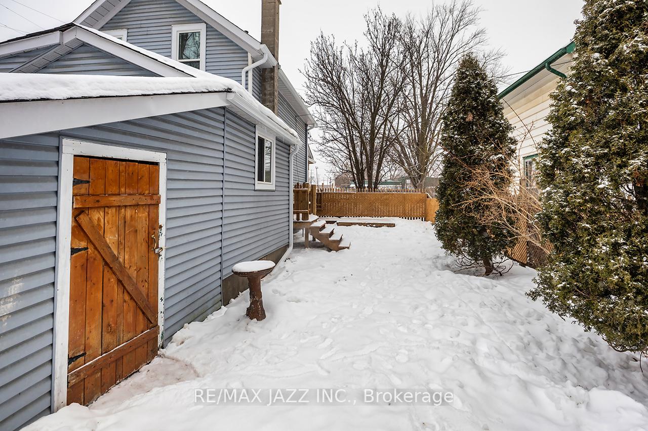 Photo 34 of 297 Westcott Street, Peterborough, Town Ward 3 — HOMEH