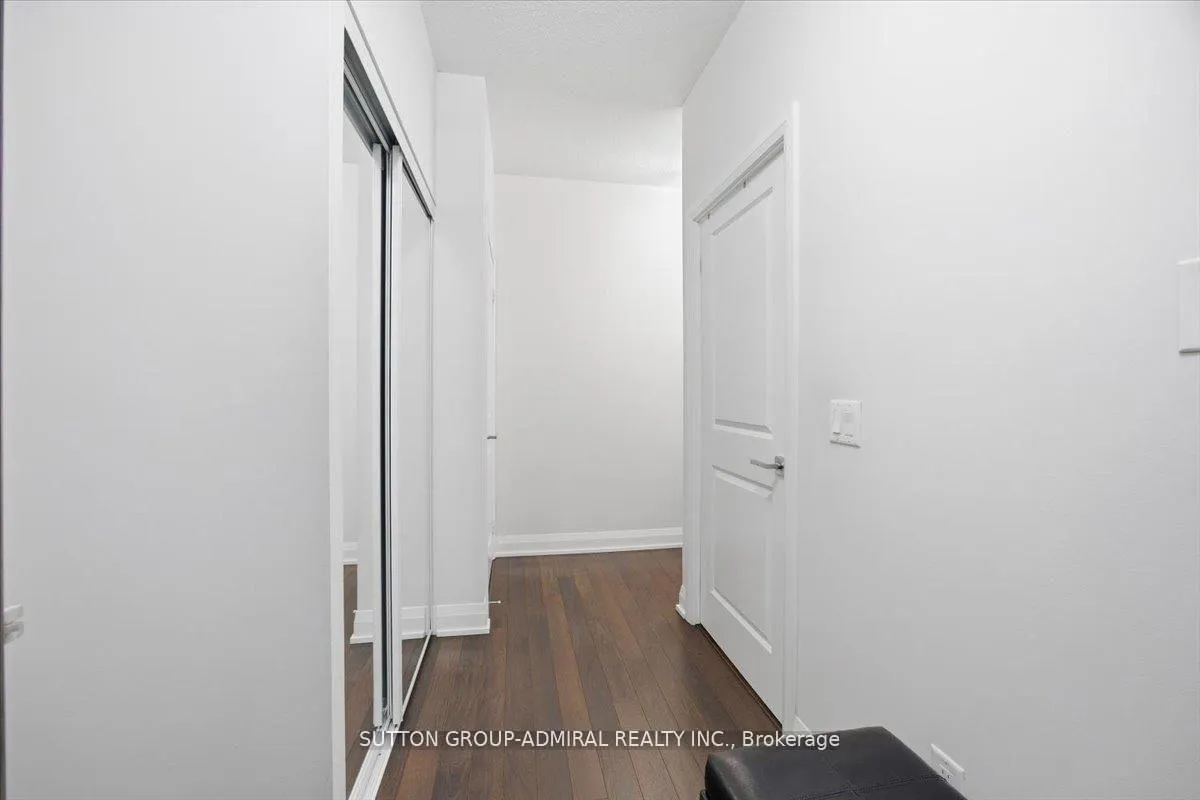 Photo 4 of Unit 204, 95 North Park Road, Vaughan, Beverley Glen — HOMEH