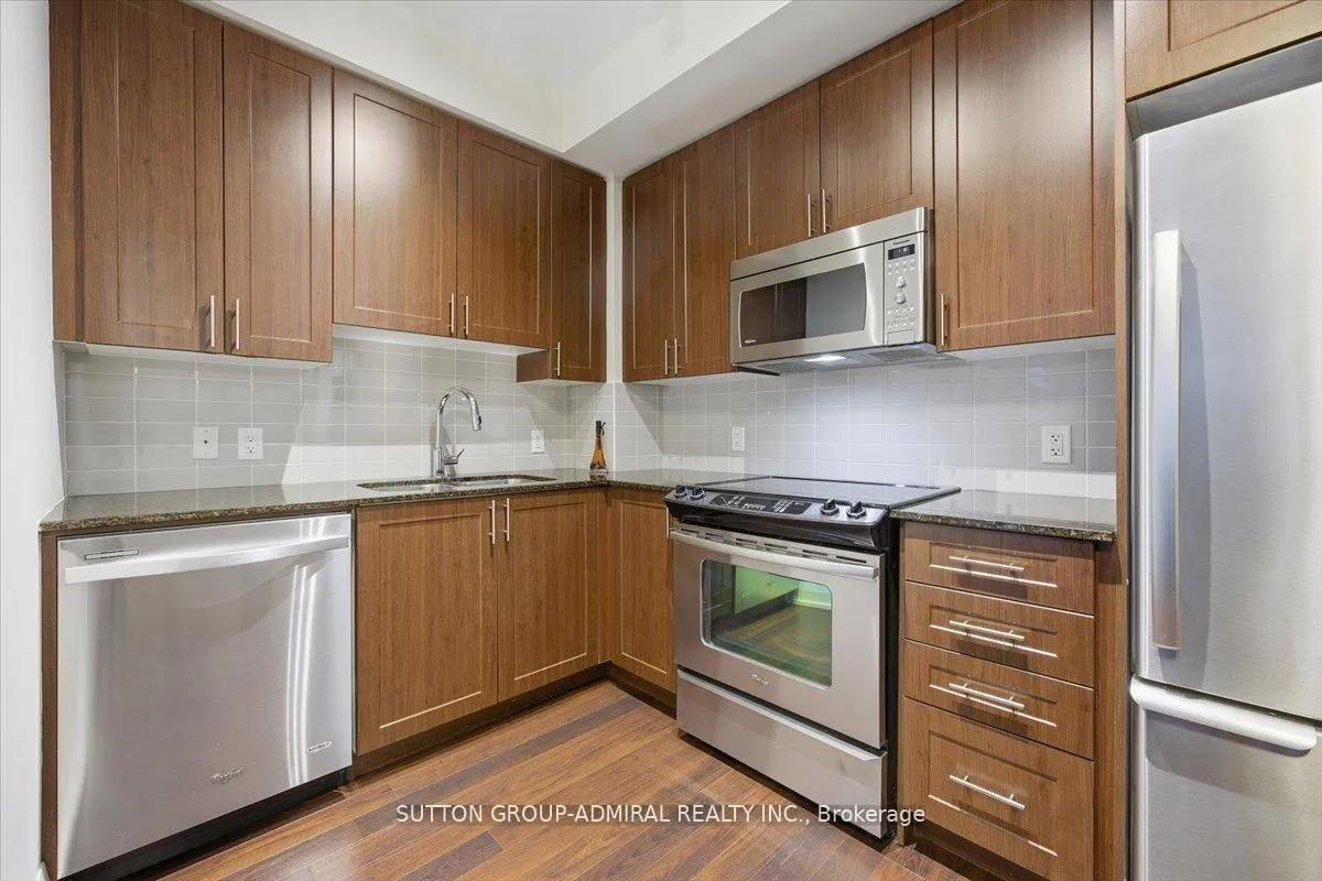 Photo 9 of Unit 204, 95 North Park Road, Vaughan, Beverley Glen — HOMEH
