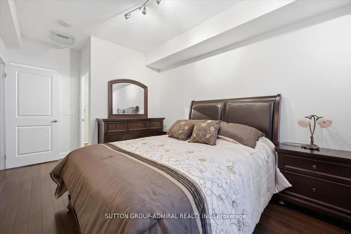 Photo 12 of Unit 204, 95 North Park Road, Vaughan, Beverley Glen — HOMEH
