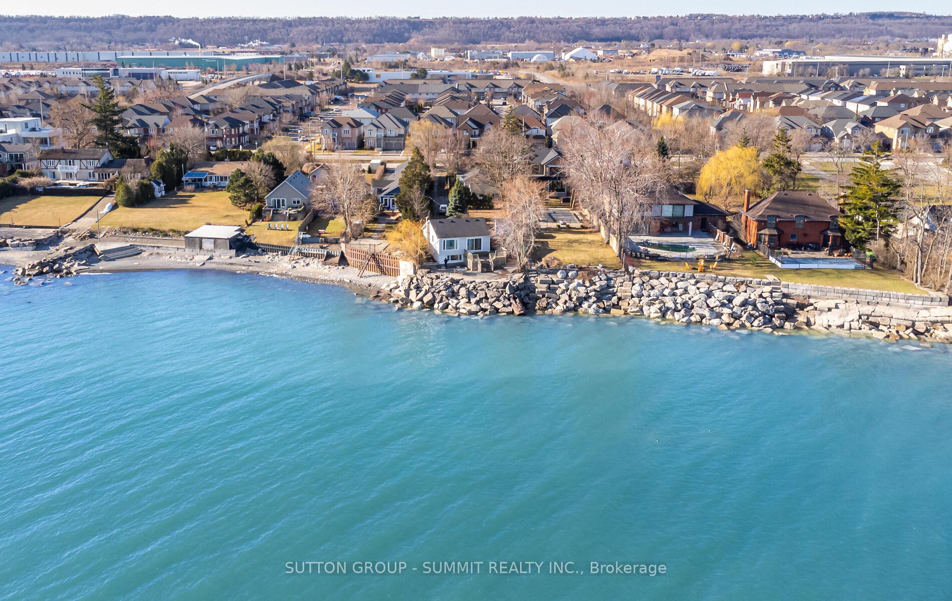 Front of 18 1/2 Lakeshore Drive