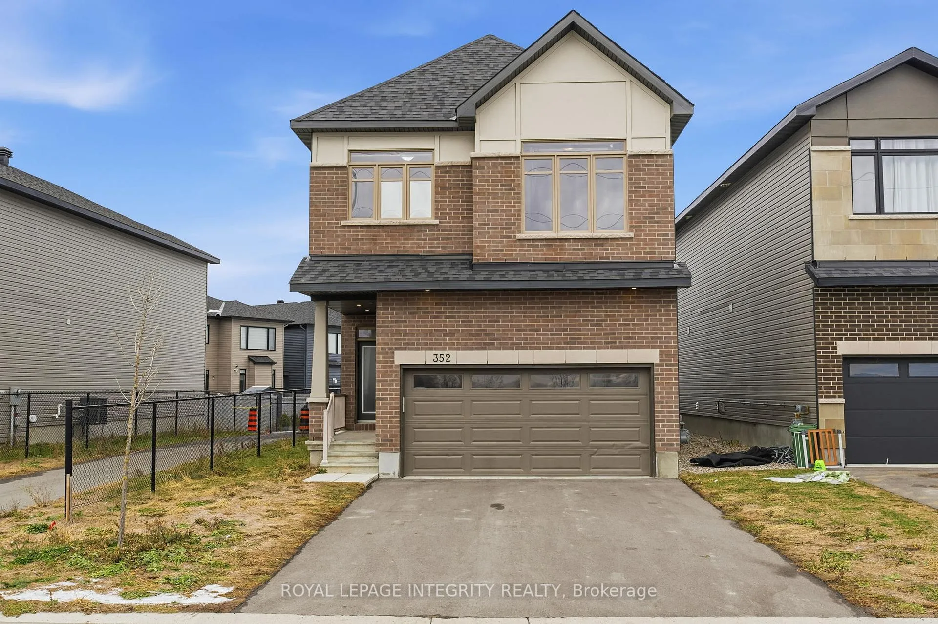 Photo 2 of 352 Monticello Avenue, Ottawa, Kanata - Emerald Meadows/Trailwest — HOMEH