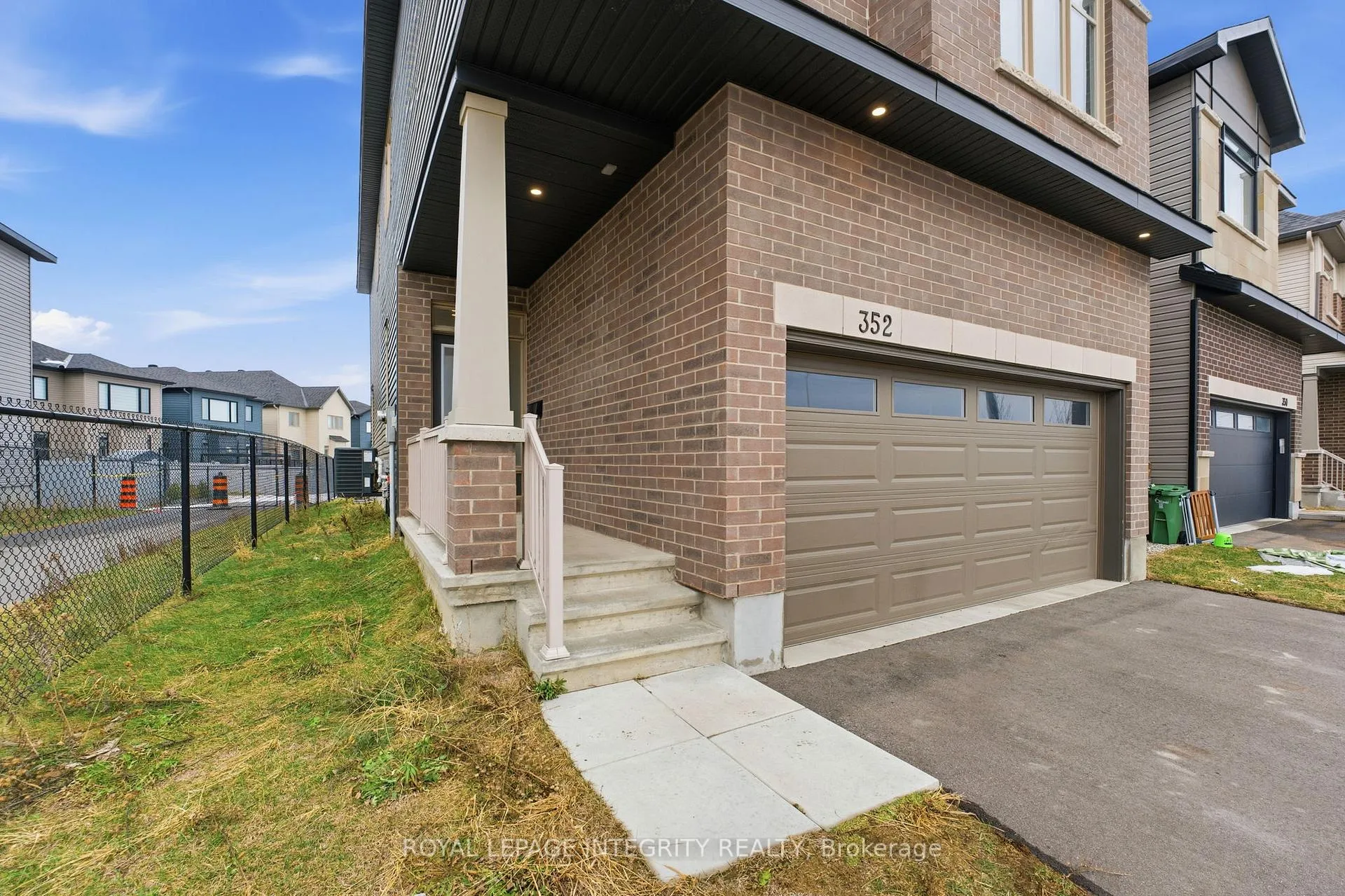 Photo 4 of 352 Monticello Avenue, Ottawa, Kanata - Emerald Meadows/Trailwest — HOMEH