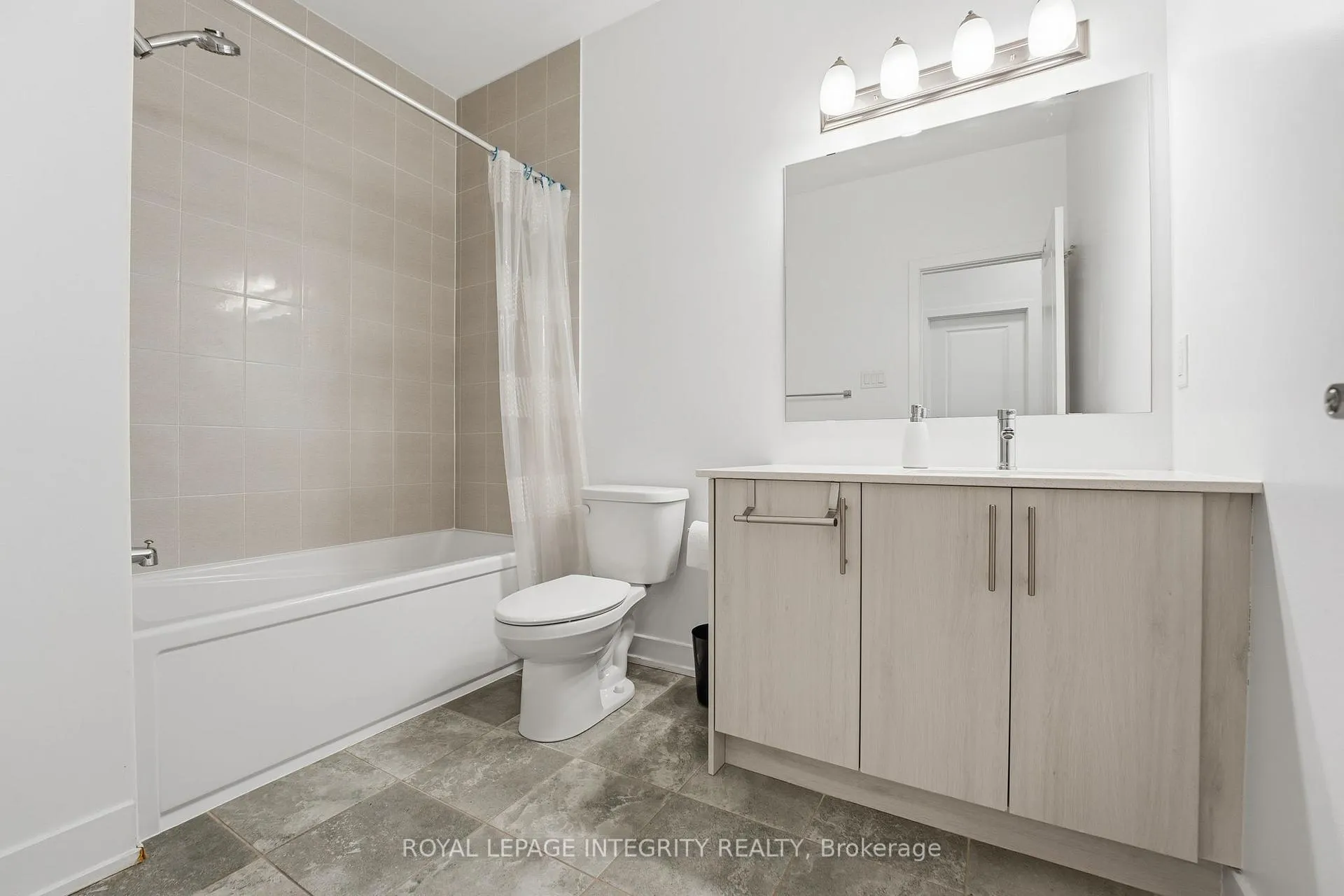 Photo 25 of 352 Monticello Avenue, Ottawa, Kanata - Emerald Meadows/Trailwest — HOMEH