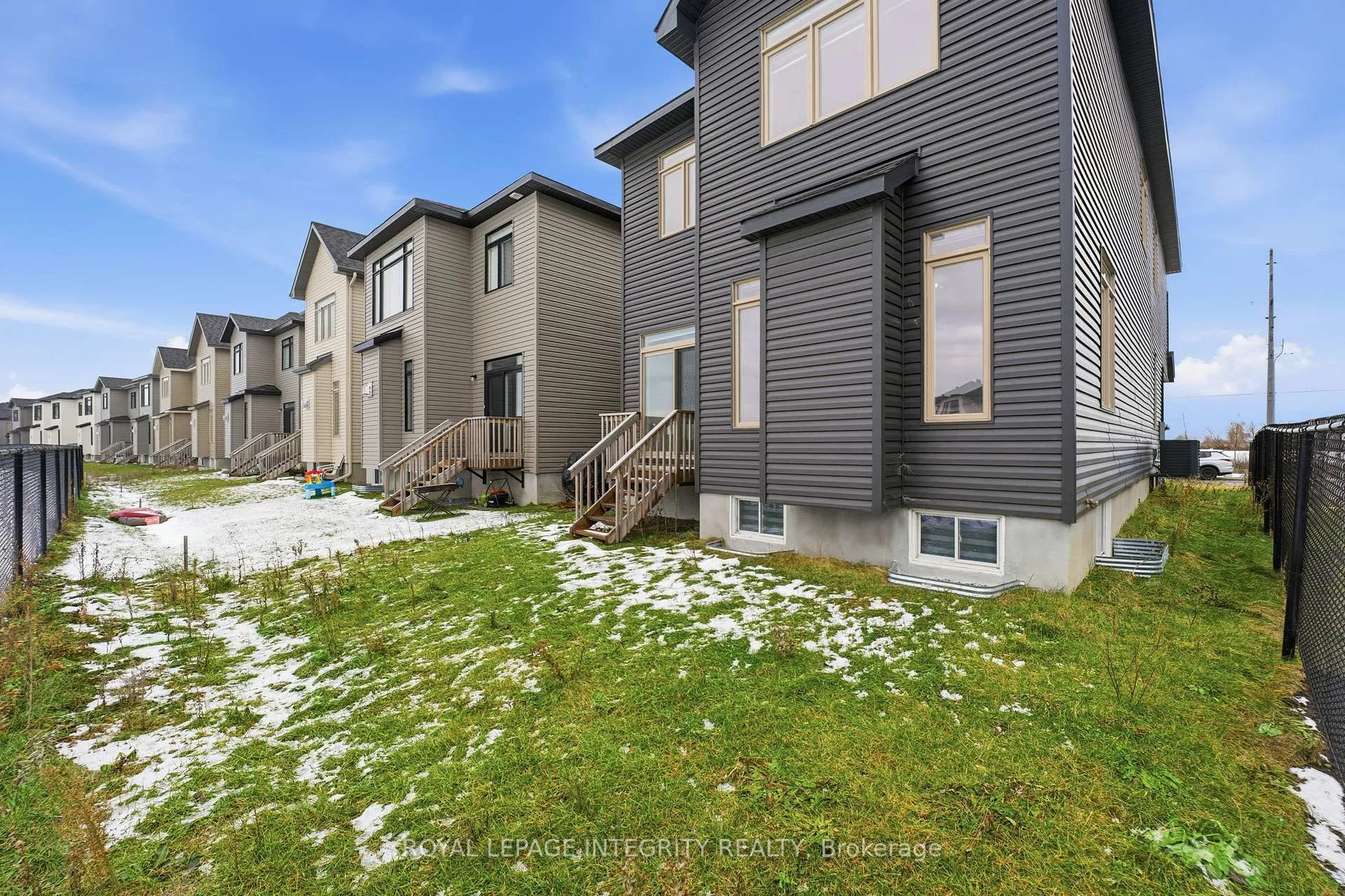 Photo 30 of 352 Monticello Avenue, Ottawa, Kanata - Emerald Meadows/Trailwest — HOMEH
