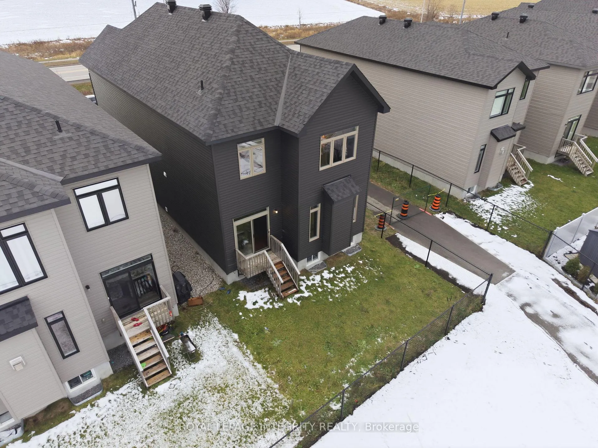 Photo 35 of 352 Monticello Avenue, Ottawa, Kanata - Emerald Meadows/Trailwest — HOMEH