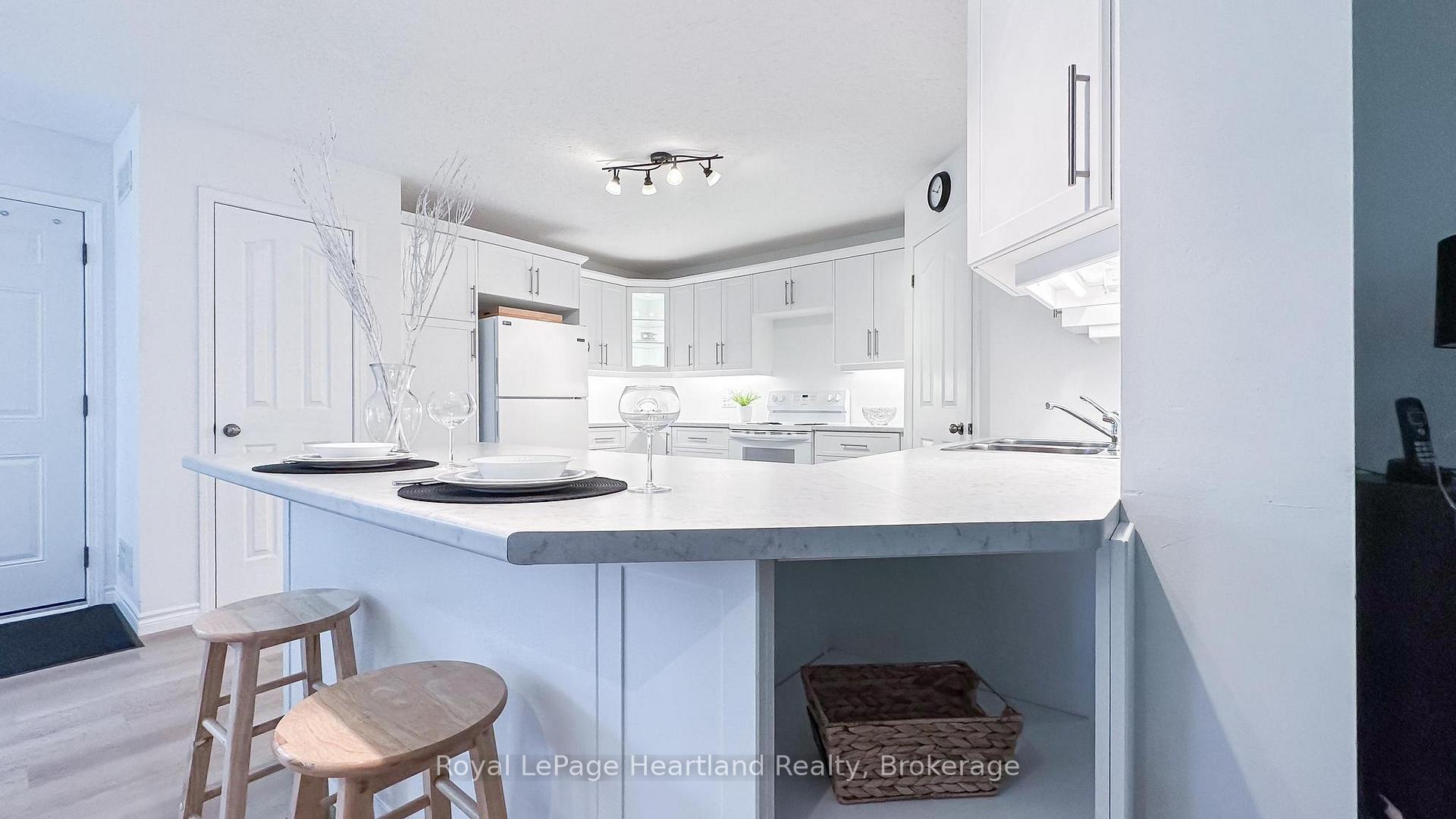 Photo 2 of 11 William Street, Bluewater, Bayfield — HOMEH