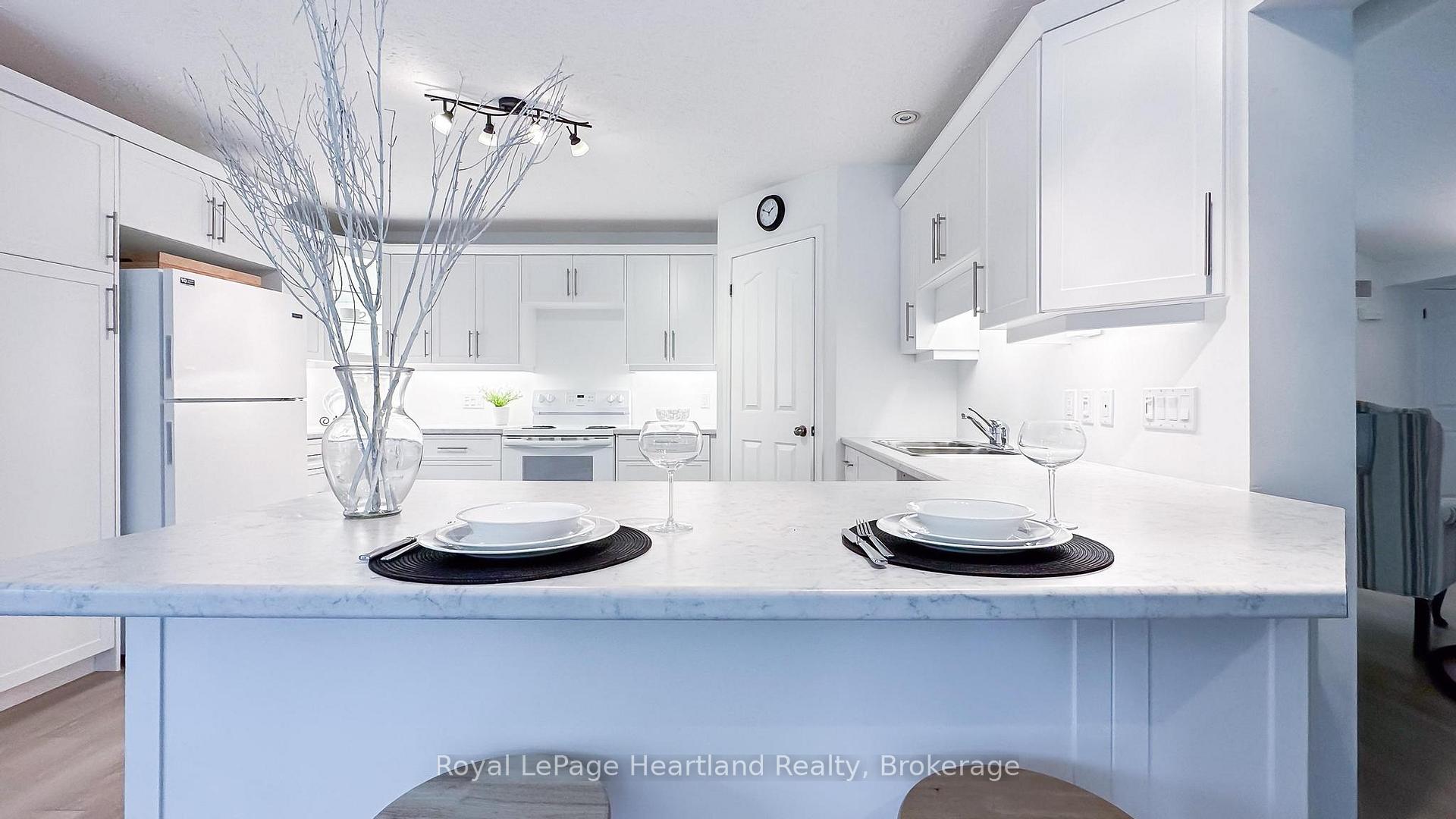 Photo 14 of 11 William Street, Bluewater, Bayfield — HOMEH
