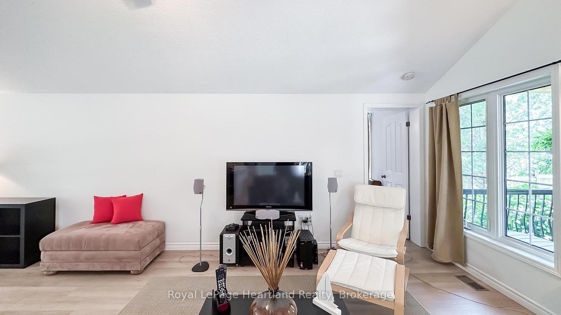 Photo 16 of 11 William Street, Bluewater, Bayfield — HOMEH