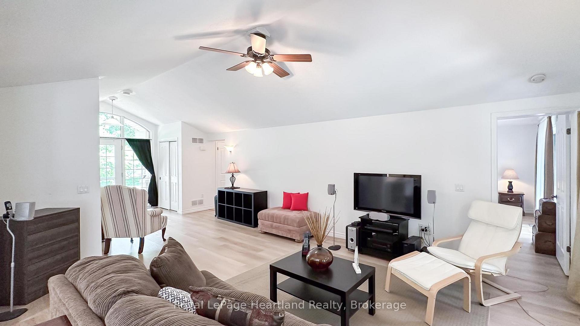 Photo 18 of 11 William Street, Bluewater, Bayfield — HOMEH