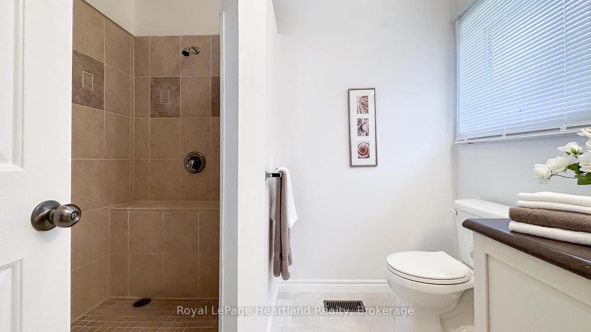 Photo 28 of 11 William Street, Bluewater, Bayfield — HOMEH