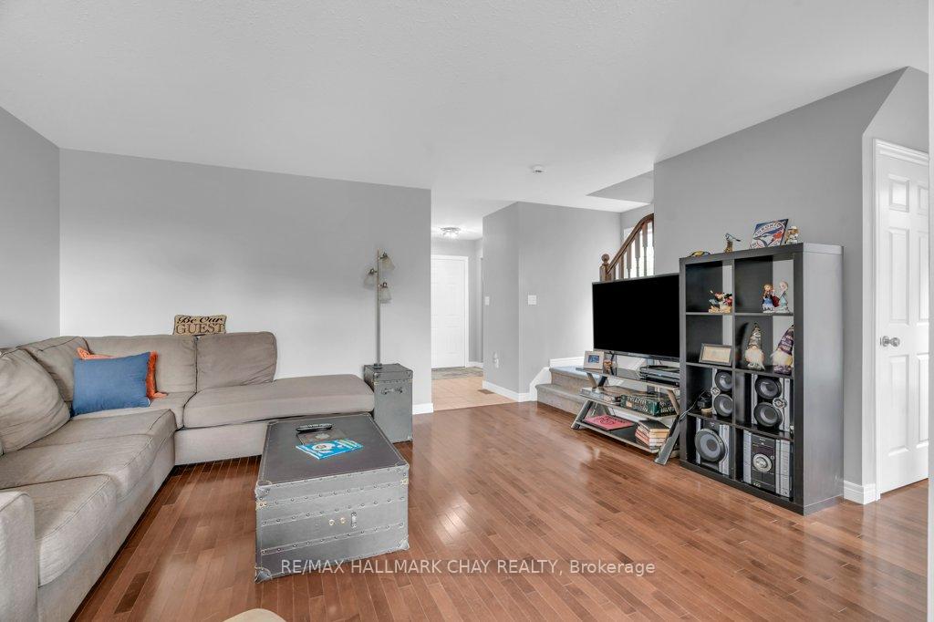 Photo 8 of 3 Davison Drive, Guelph, Grange Road — HOMEH