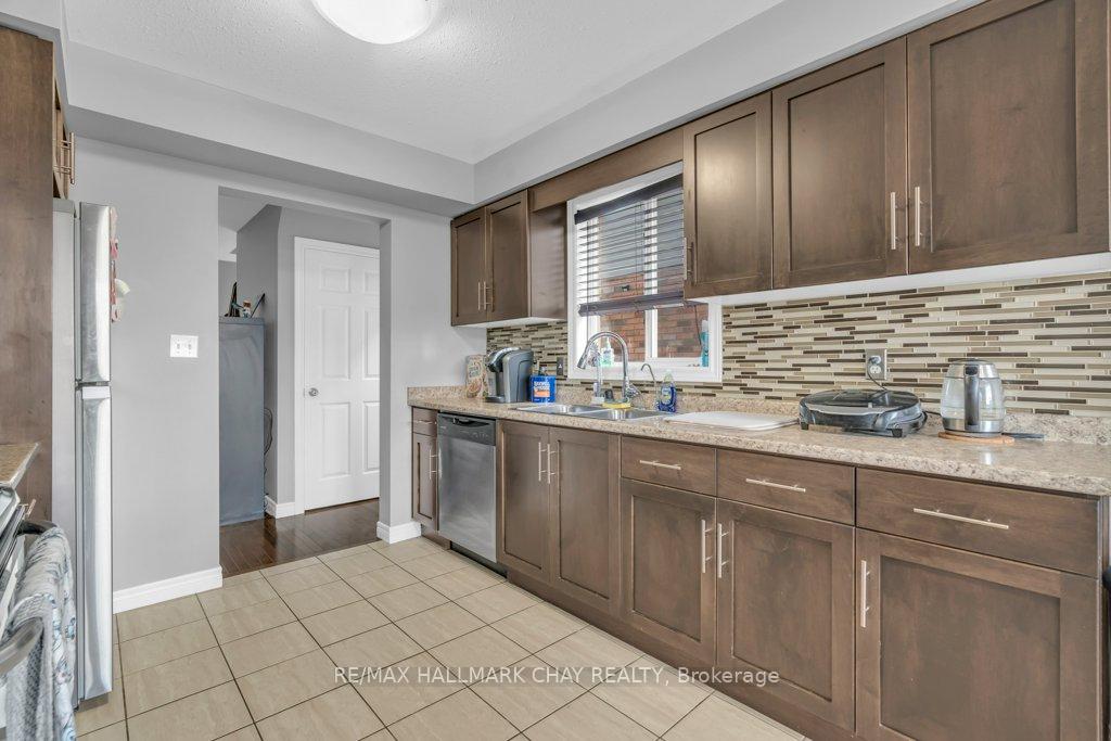 Photo 11 of 3 Davison Drive, Guelph, Grange Road — HOMEH