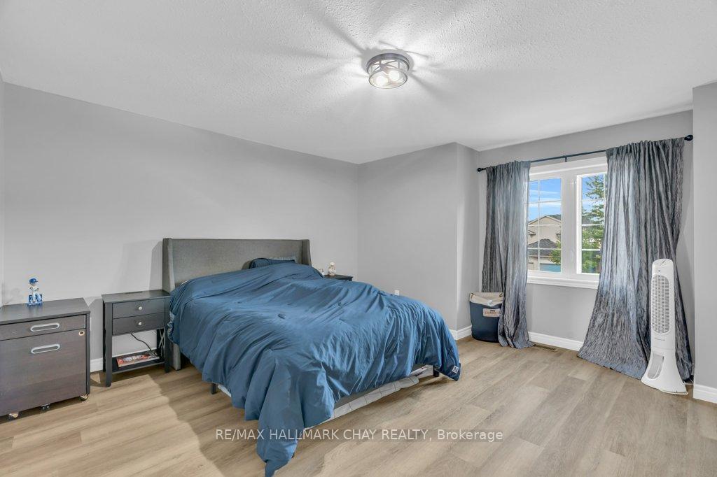 Photo 17 of 3 Davison Drive, Guelph, Grange Road — HOMEH