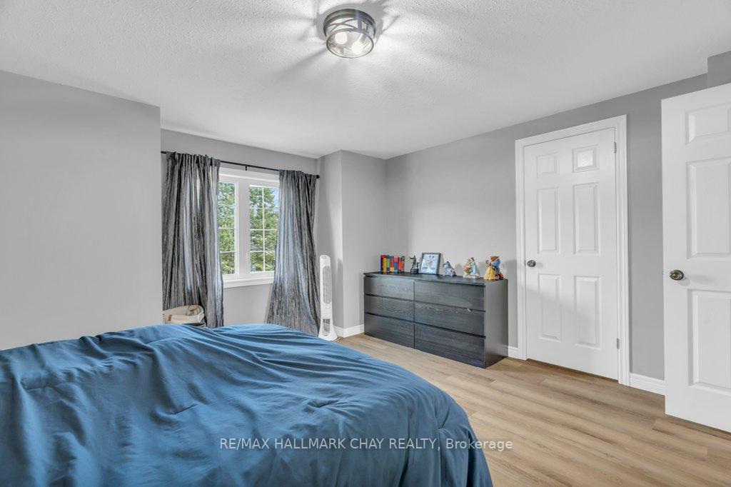 Photo 19 of 3 Davison Drive, Guelph, Grange Road — HOMEH