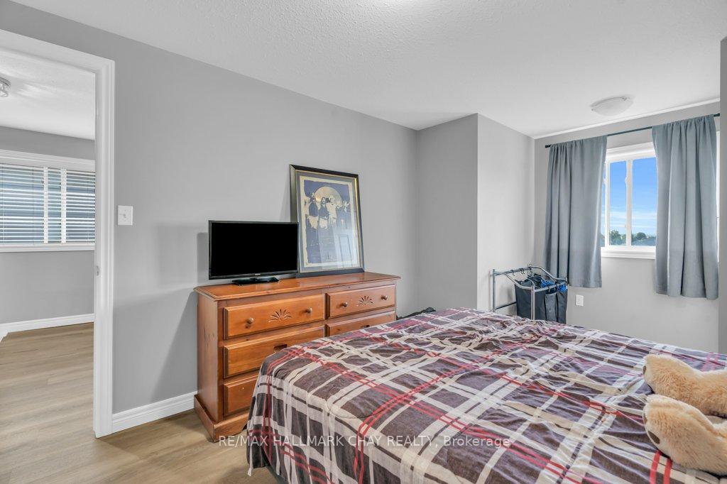 Photo 22 of 3 Davison Drive, Guelph, Grange Road — HOMEH
