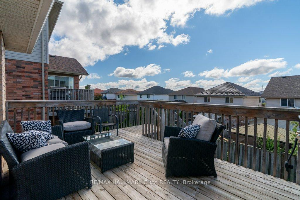 Photo 33 of 3 Davison Drive, Guelph, Grange Road — HOMEH