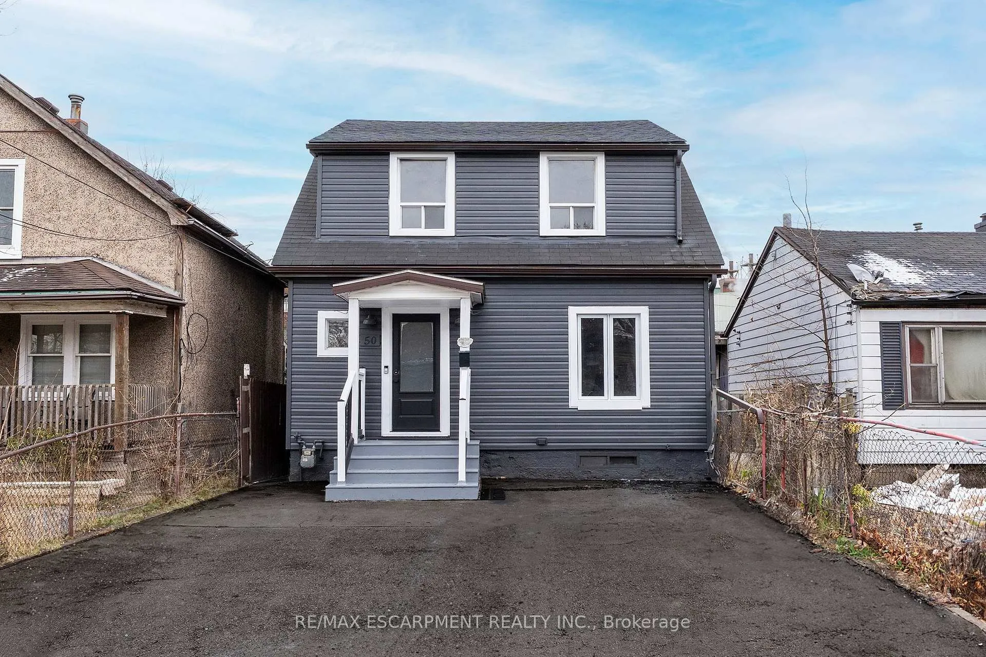 Front of 50 Stapleton Avenue