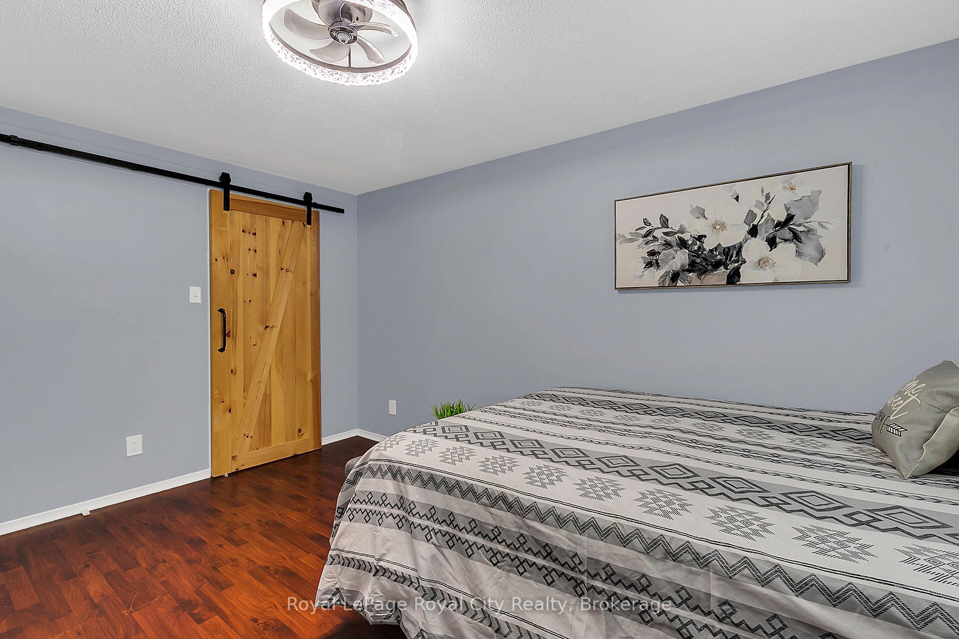 Photo 22 of 19 Burton Road, Guelph, Willow West/Sugarbush/West Acres — HOMEH