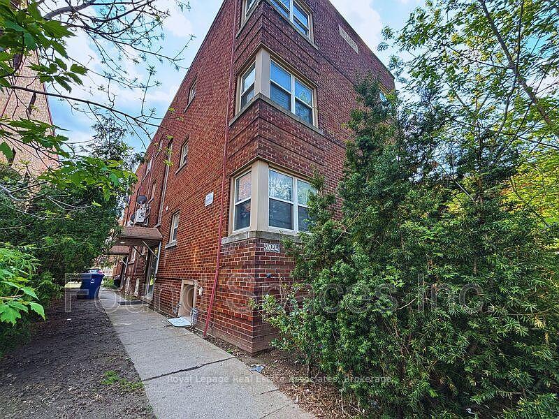 Photo 1 of 1024 King Street E, Hamilton, Stipley — HOMEH