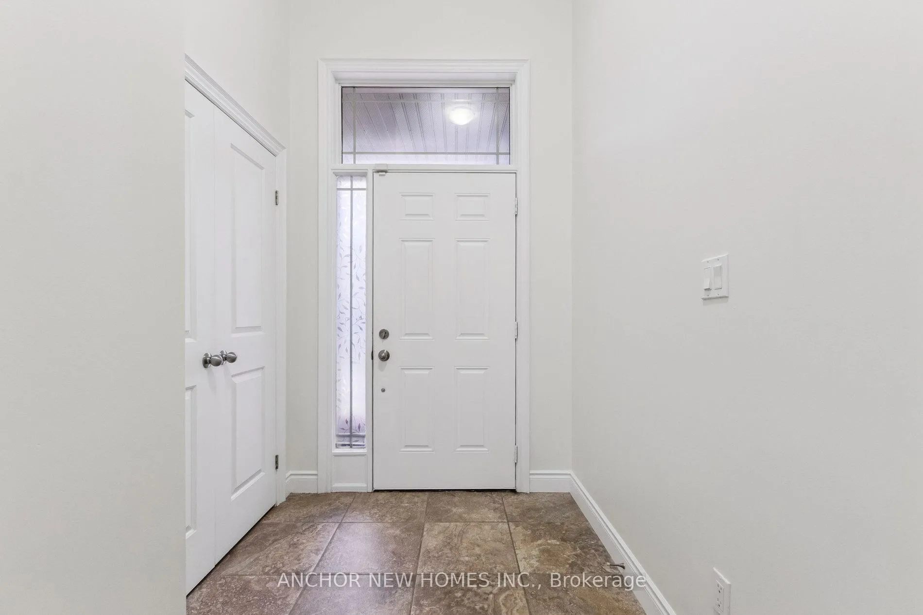 Photo 5 of 154 Kemp Crescent, Guelph, Grange Road — HOMEH