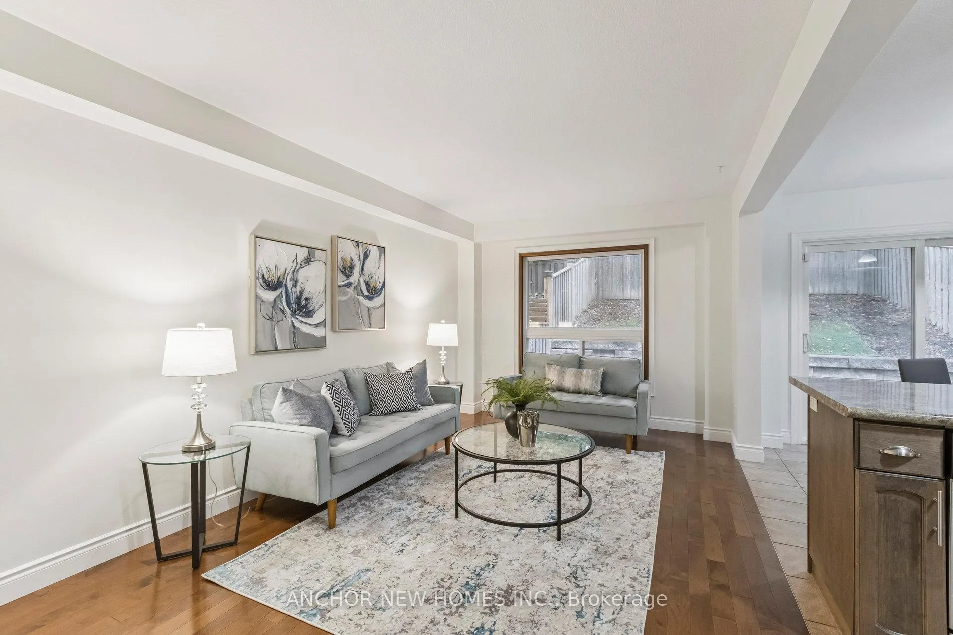 Photo 10 of 154 Kemp Crescent, Guelph, Grange Road — HOMEH