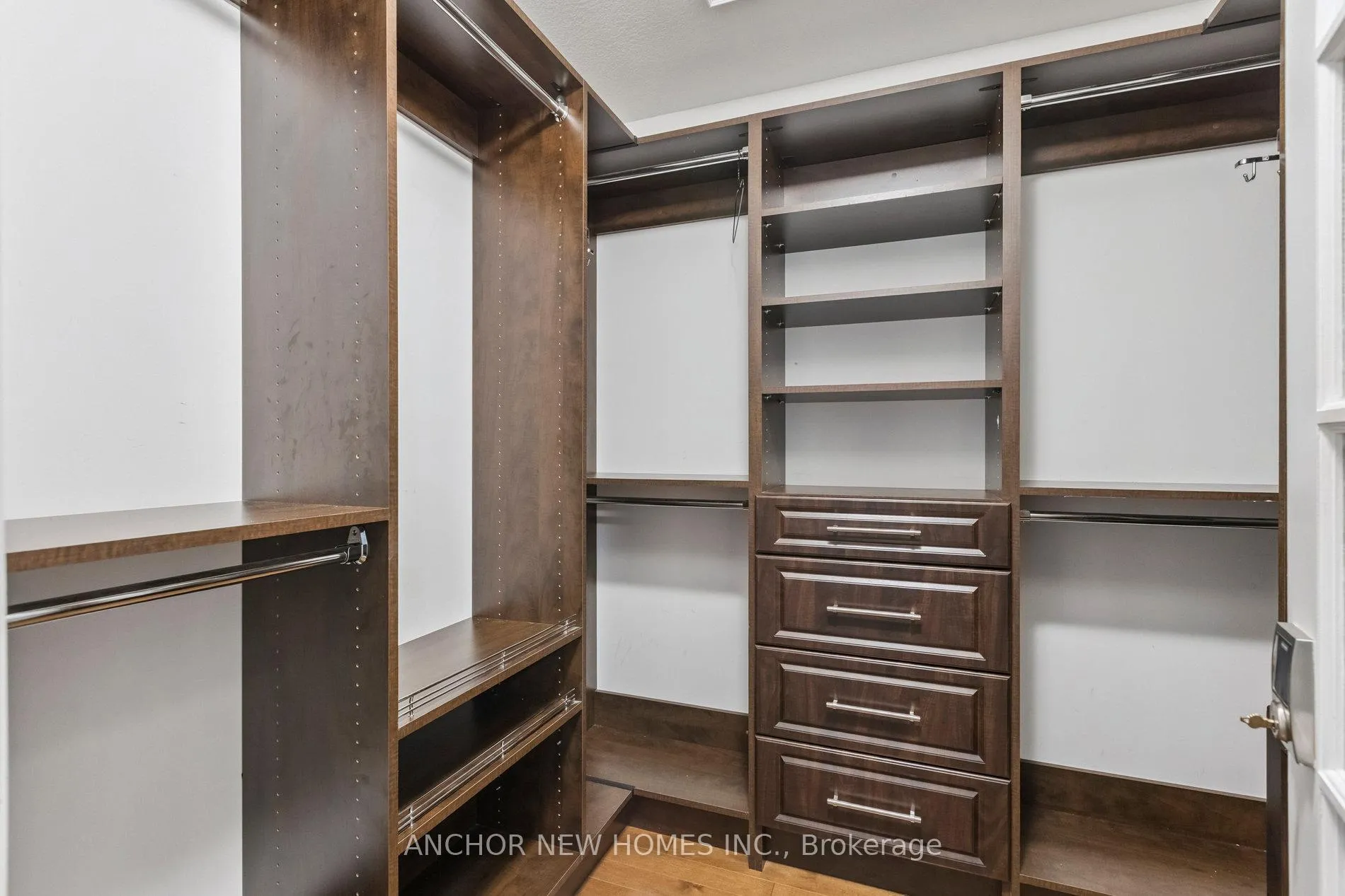 Photo 26 of 154 Kemp Crescent, Guelph, Grange Road — HOMEH