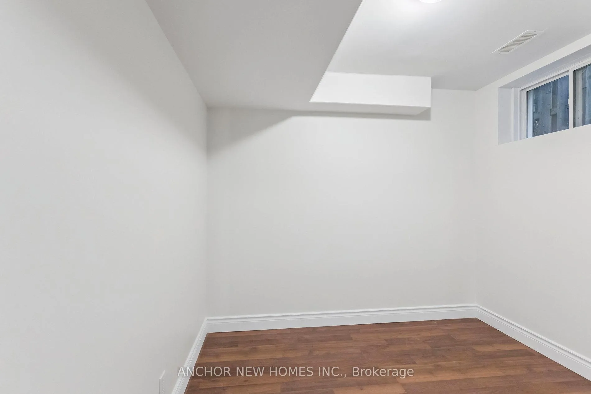 Photo 45 of 154 Kemp Crescent, Guelph, Grange Road — HOMEH