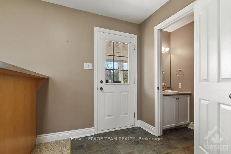 Photo 12 of 5705 Lombardy Drive, Ottawa, Osgoode — HOMEH