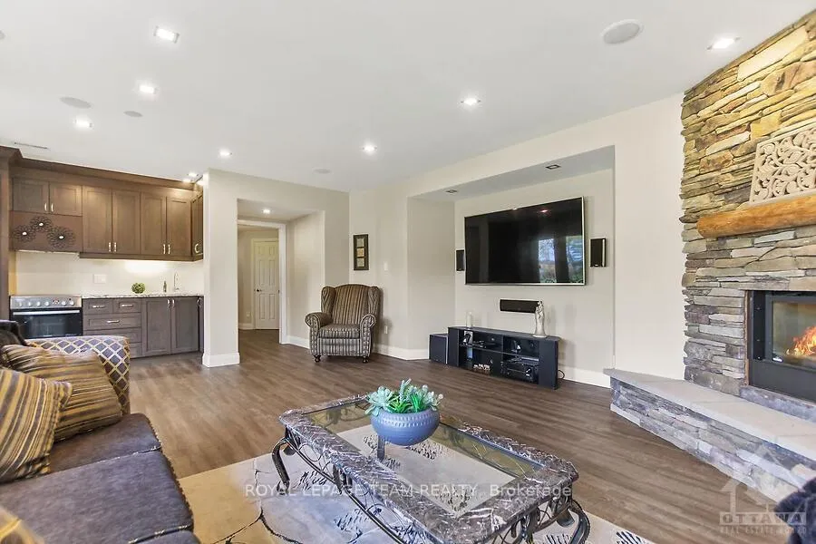 Photo 14 of 5705 Lombardy Drive, Ottawa, Osgoode — HOMEH