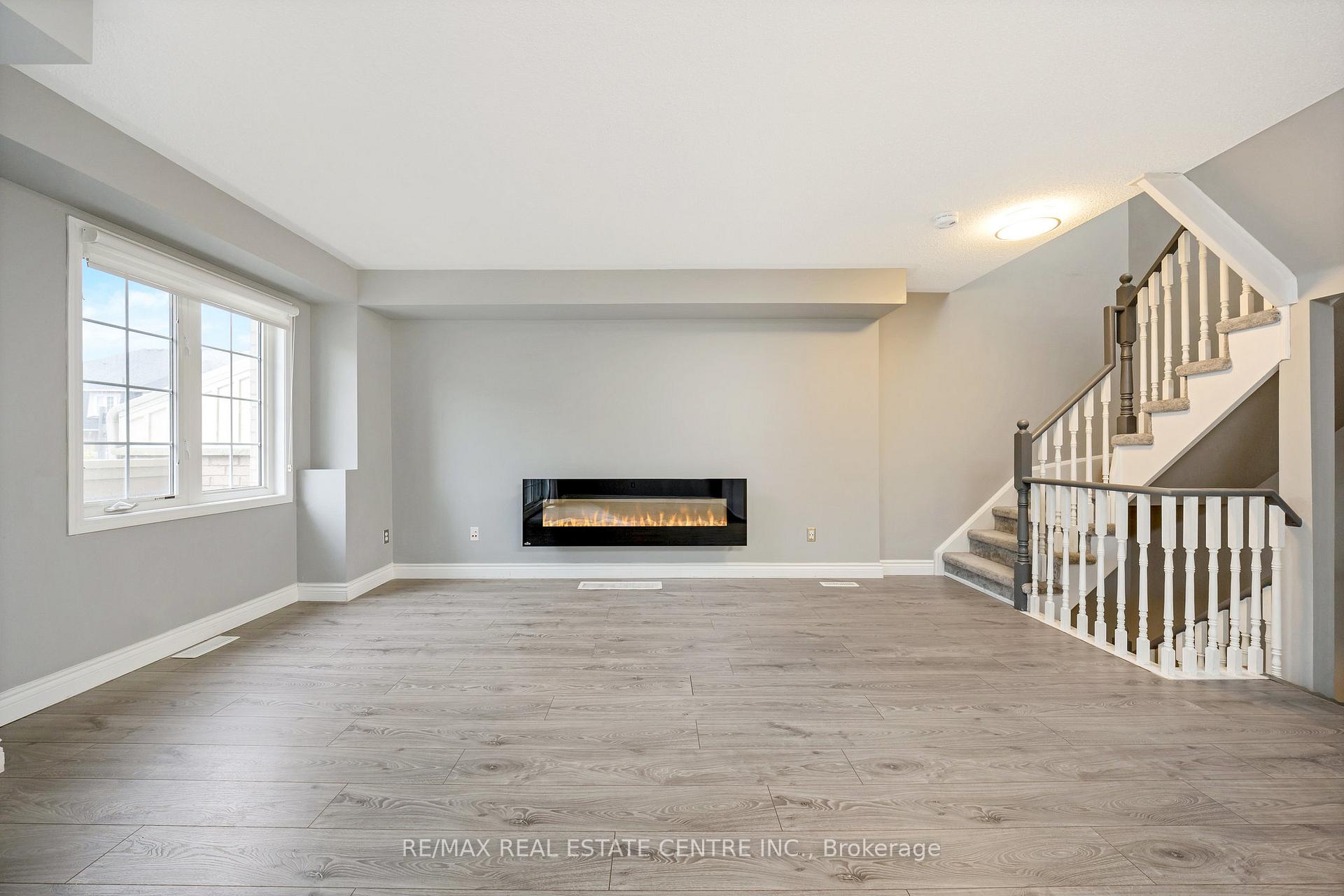 Photo 11 of Unit 100, 620 Ferguson Drive, Milton, Beaty — HOMEH