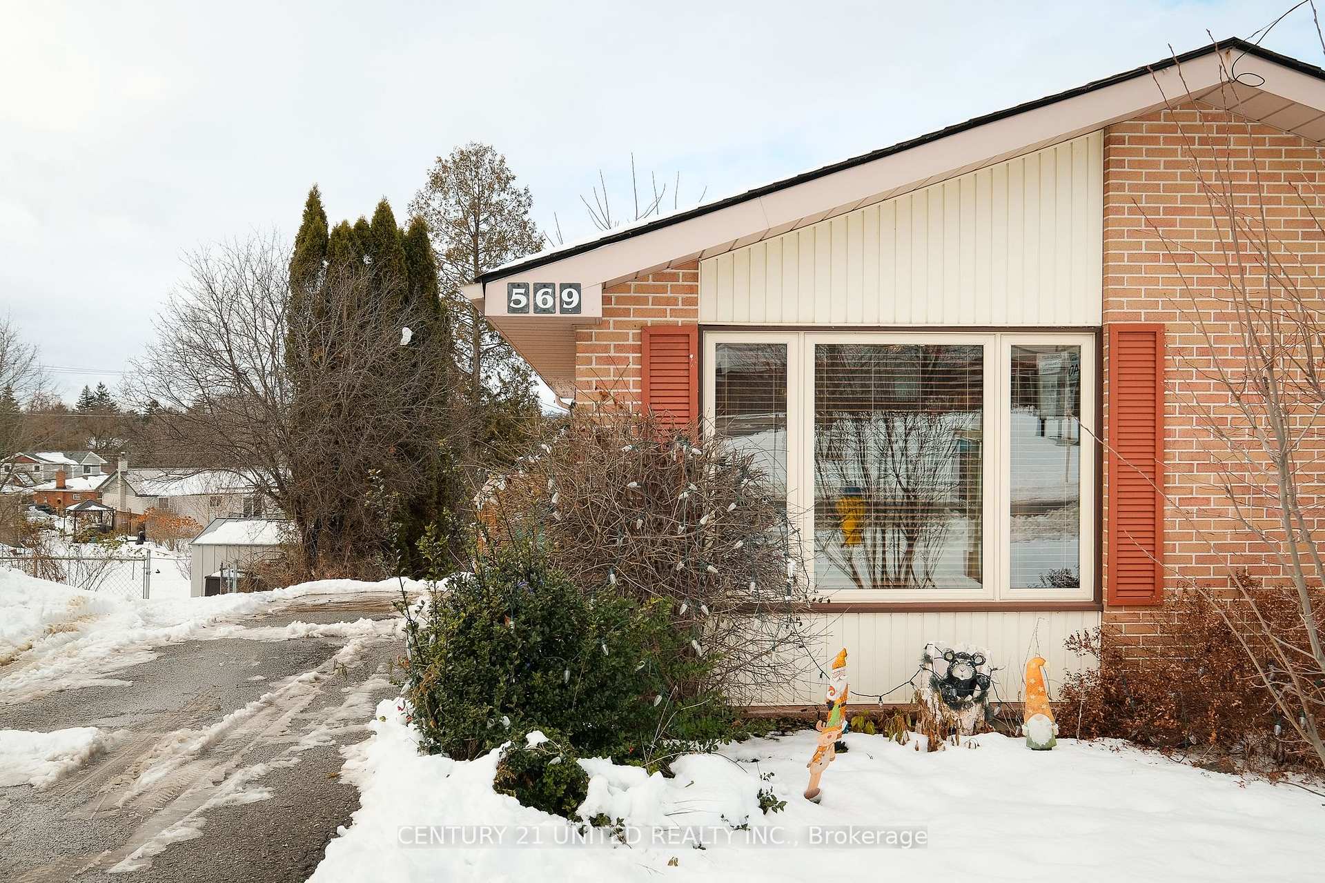 Photo 2 of 569 River Road S, Peterborough, Ashburnham Ward 4 — HOMEH