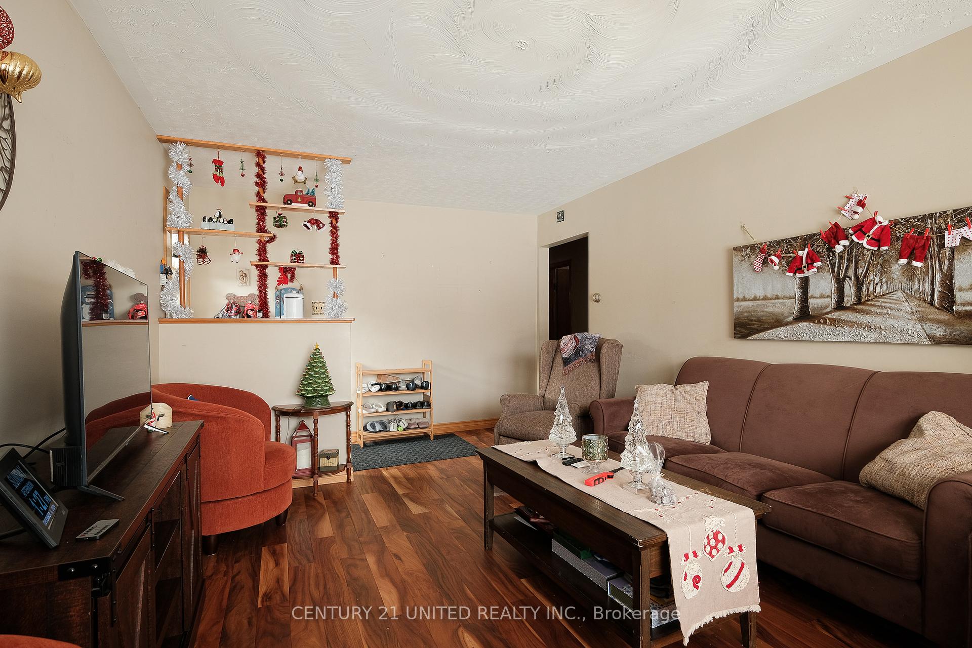 Photo 4 of 569 River Road S, Peterborough, Ashburnham Ward 4 — HOMEH