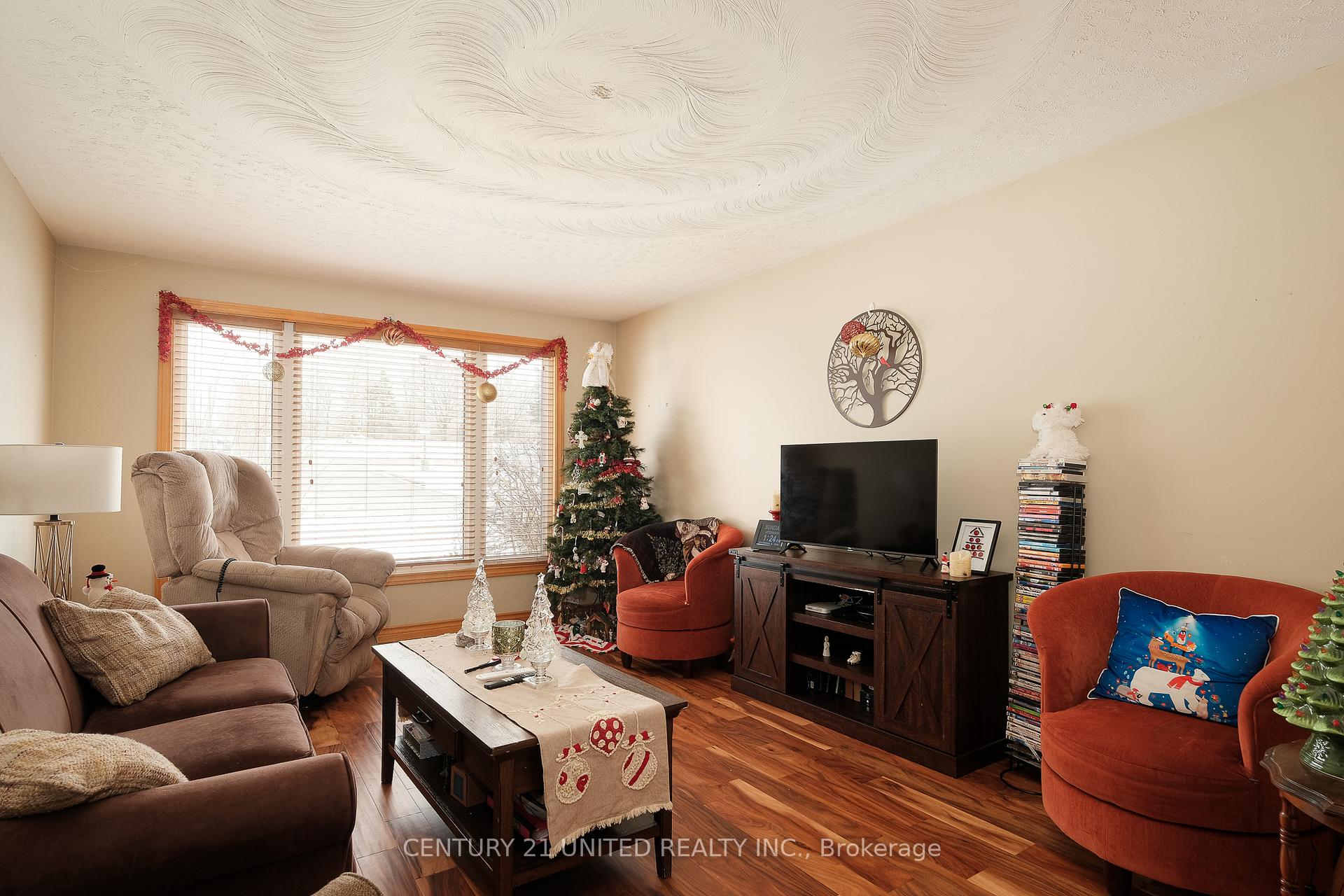 Photo 5 of 569 River Road S, Peterborough, Ashburnham Ward 4 — HOMEH