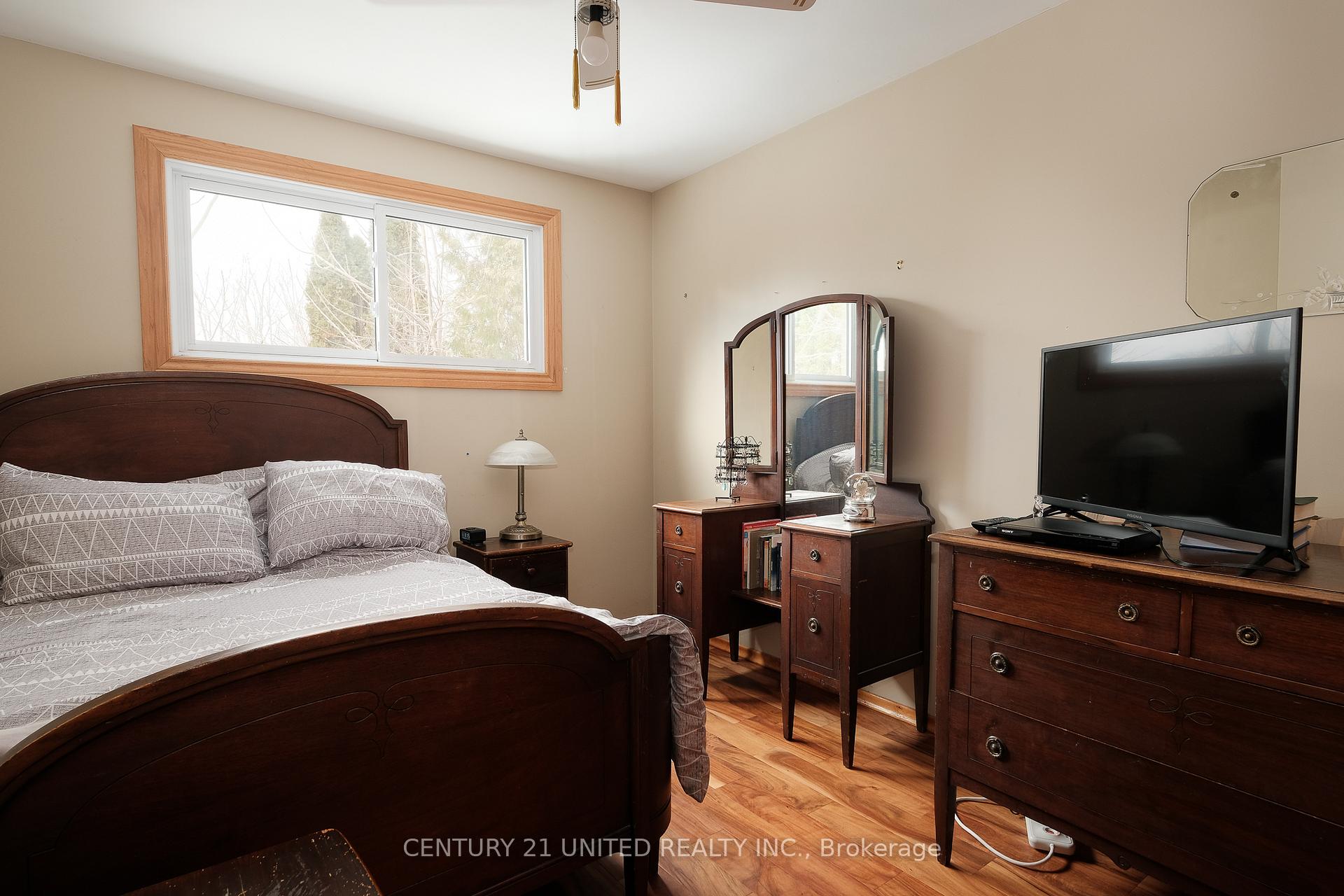 Photo 8 of 569 River Road S, Peterborough, Ashburnham Ward 4 — HOMEH