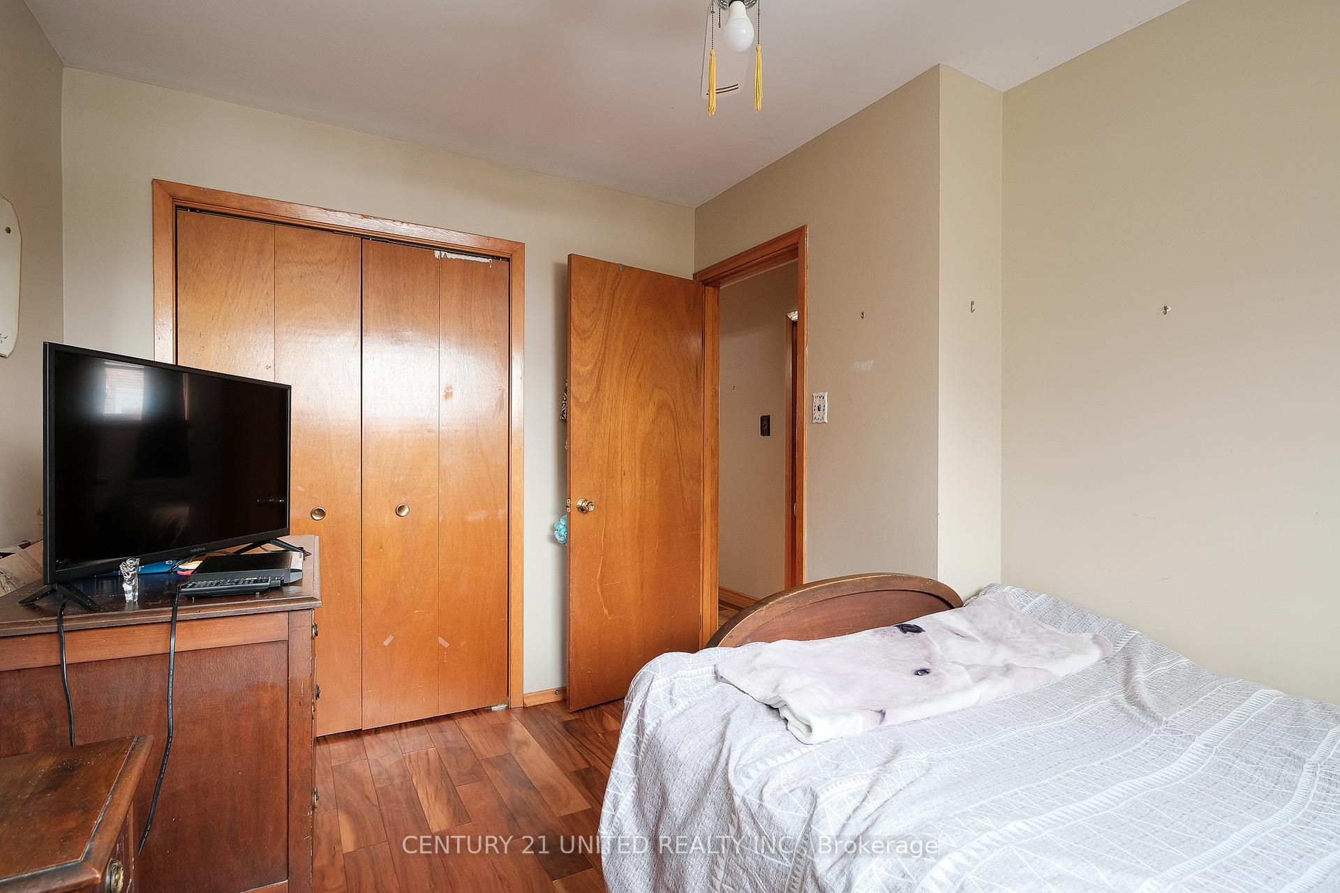 Photo 9 of 569 River Road S, Peterborough, Ashburnham Ward 4 — HOMEH