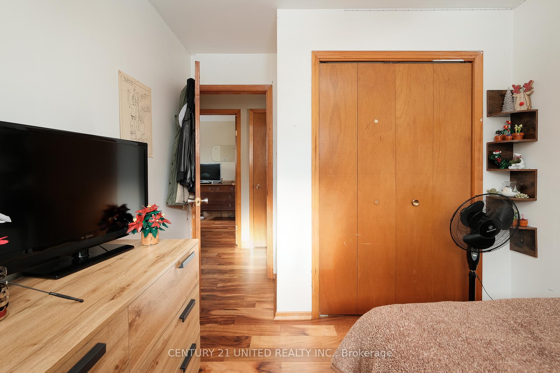 Photo 11 of 569 River Road S, Peterborough, Ashburnham Ward 4 — HOMEH