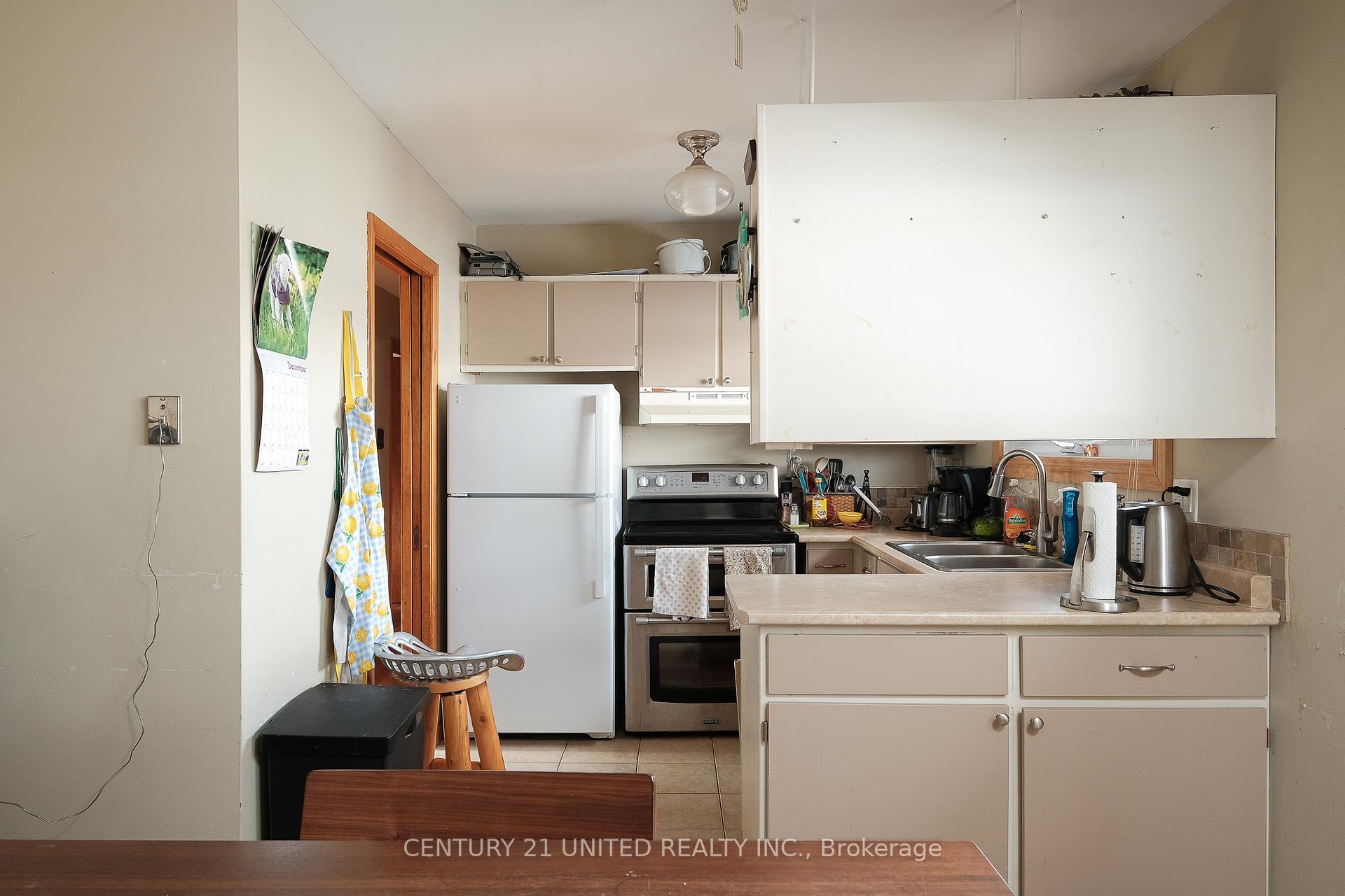 Photo 14 of 569 River Road S, Peterborough, Ashburnham Ward 4 — HOMEH