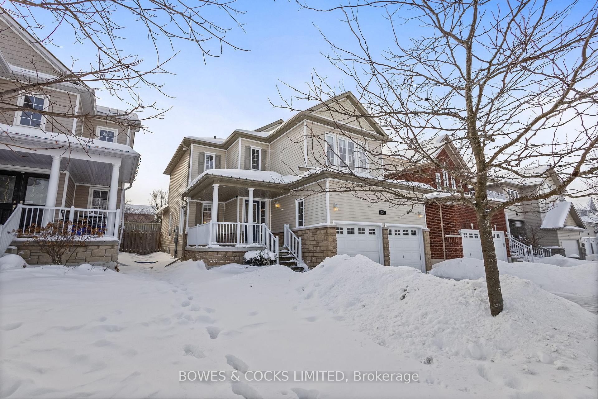 Photo 3 of 724 Tully Crescent, Peterborough, Monaghan Ward 2 — HOMEH