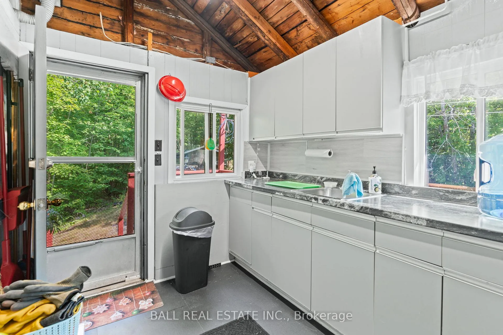 Photo 7 of 1017 Ewles Drive, Minden Hills, Lutterworth — HOMEH