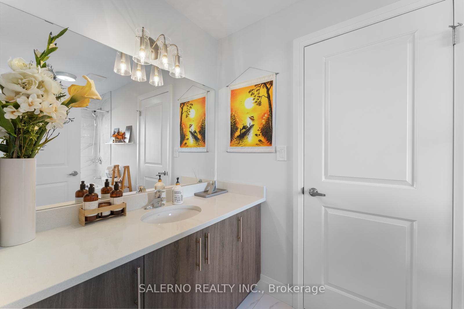 Photo 27 of 54 Grandville Circle, Brant, Paris — HOMEH