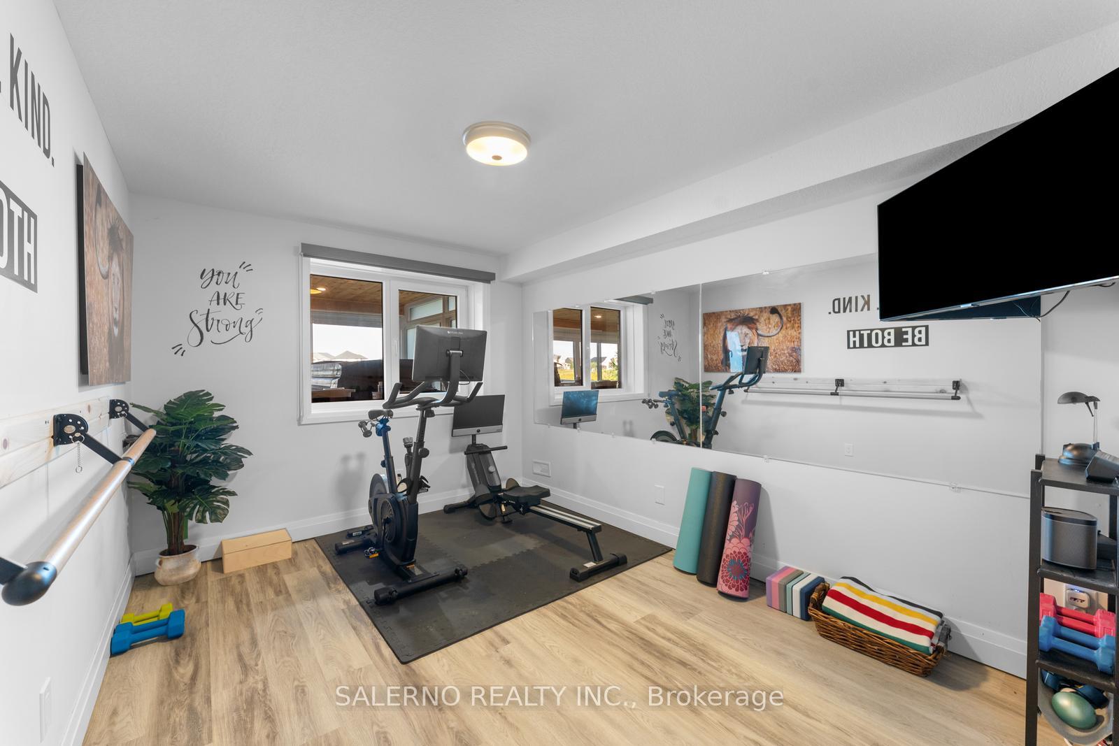 Photo 38 of 54 Grandville Circle, Brant, Paris — HOMEH